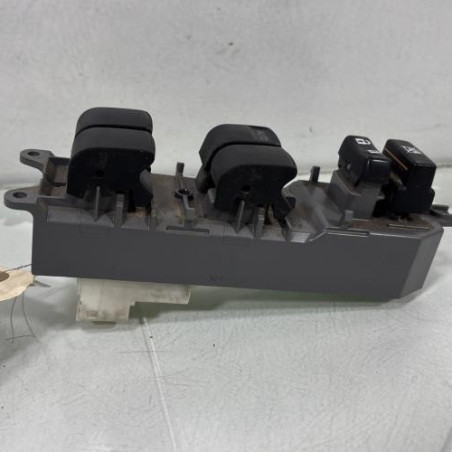 Interrupteur de leve vitre avant gauche TOYOTA AURIS 1