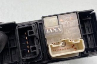 Commande de phare TOYOTA AVENSIS 2