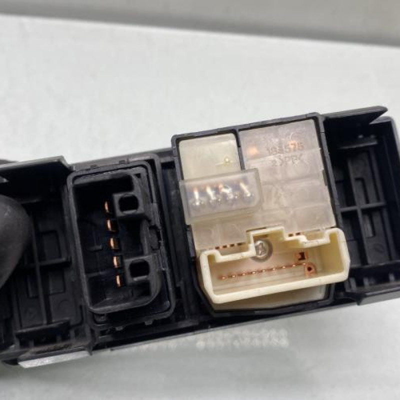 Commande de phare TOYOTA AVENSIS 2 Photo n°3