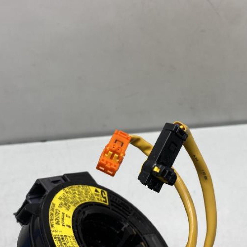 Contacteur tournant TOYOTA AVENSIS 2 Photo n°4