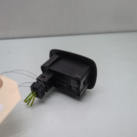 Interrupteur de leve vitre arriere droit PEUGEOT 207