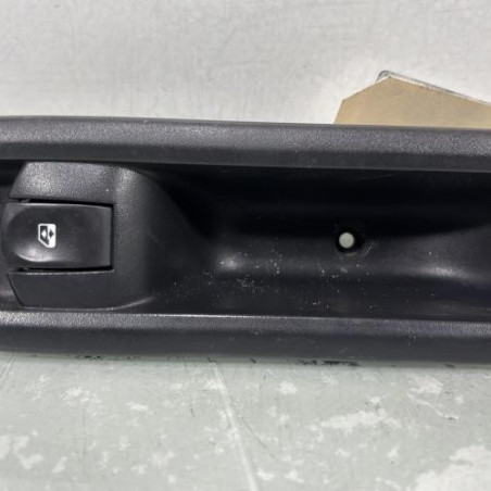 Interrupteur de leve vitre avant droit RENAULT CLIO 3