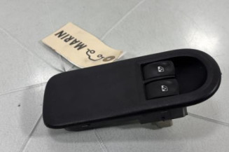 Interrupteur de leve vitre avant gauche RENAULT CLIO 3