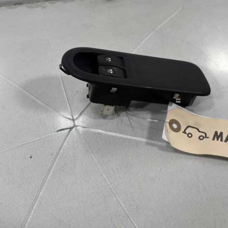 Interrupteur de leve vitre avant gauche RENAULT CLIO 3 Photo n°3