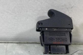 Interrupteur de leve vitre avant droit RENAULT KANGOO 1