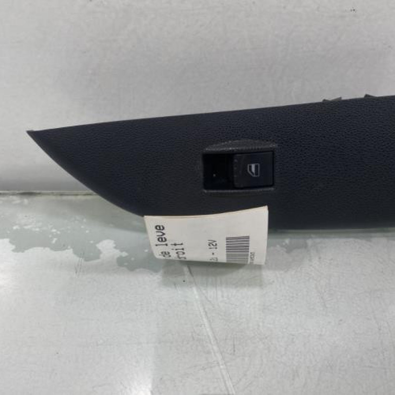 Interrupteur de leve vitre avant droit SKODA FABIA 1 Photo n°1