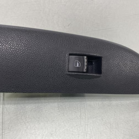 Interrupteur de leve vitre avant droit SKODA FABIA 1