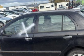 Interrupteur de leve vitre avant droit SKODA FABIA 1