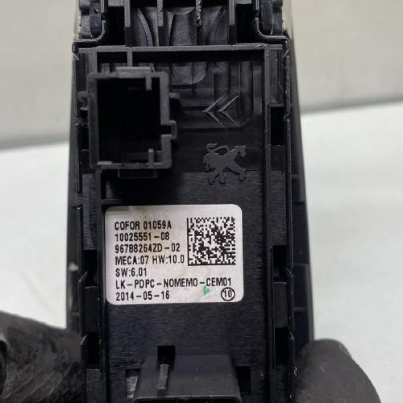 Interrupteur de leve vitre avant gauche PEUGEOT 308 2 Photo n°5