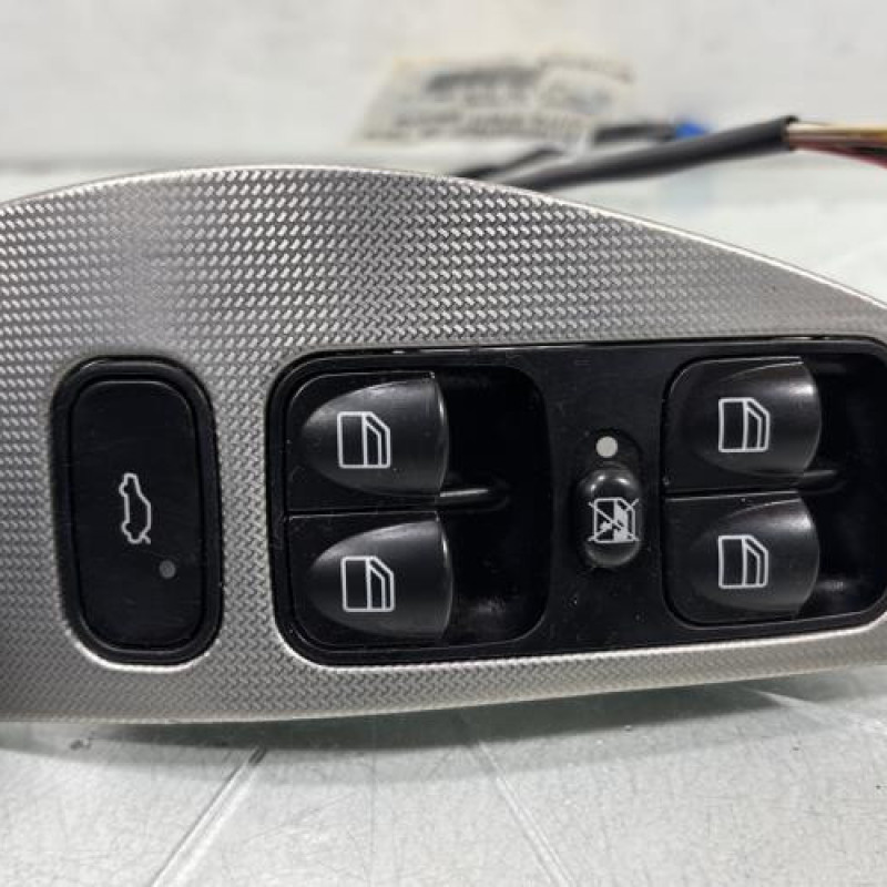 Interrupteur de leve vitre avant gauche MERCEDES CLASSE CLK 209 Photo n°2