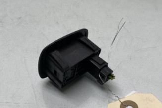 Interrupteur de leve vitre arriere droit PEUGEOT 207