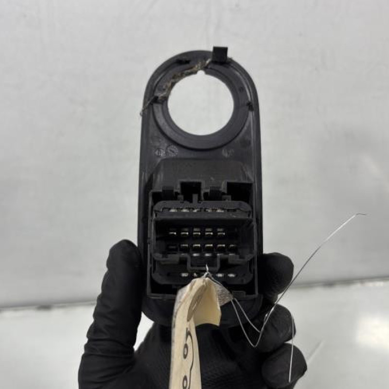 Interrupteur de leve vitre avant gauche RENAULT TRAFIC 2 Photo n°2