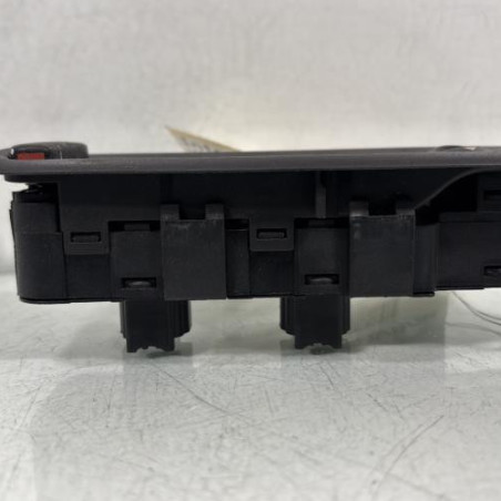 Interrupteur de leve vitre avant gauche CITROEN C8