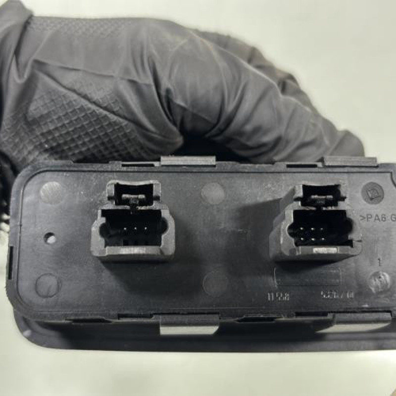 Interrupteur de leve vitre avant gauche CITROEN C8 Photo n°4