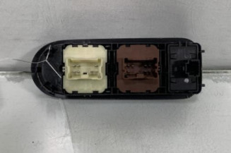Interrupteur de leve vitre avant gauche DACIA DUSTER 1