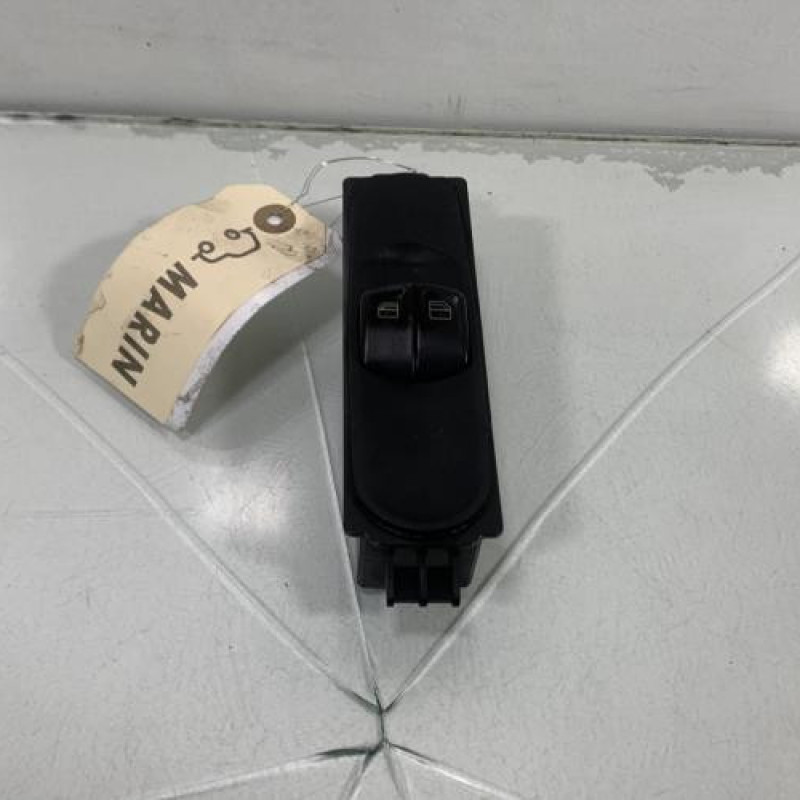 Interrupteur de leve vitre avant gauche MERCEDES VITO 639 Photo n°1