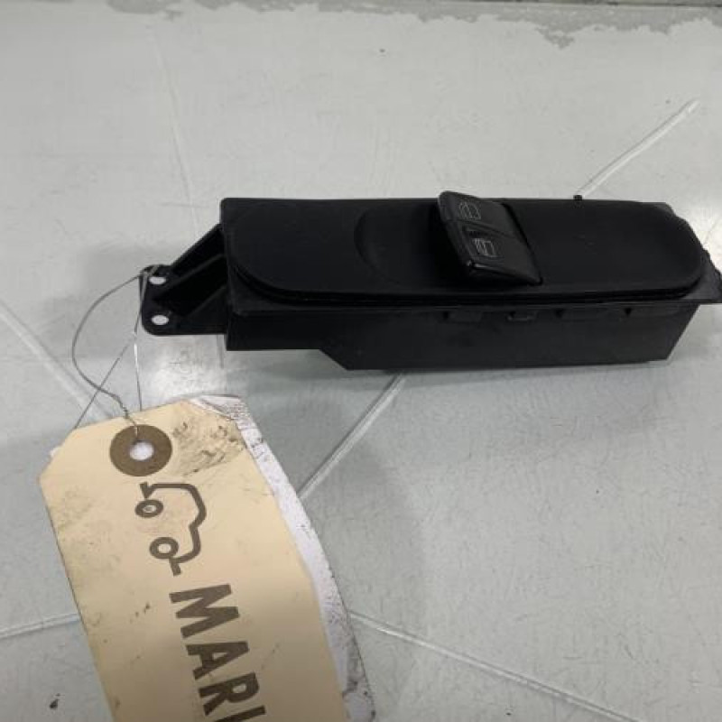 Interrupteur de leve vitre avant gauche MERCEDES VITO 639 Photo n°3