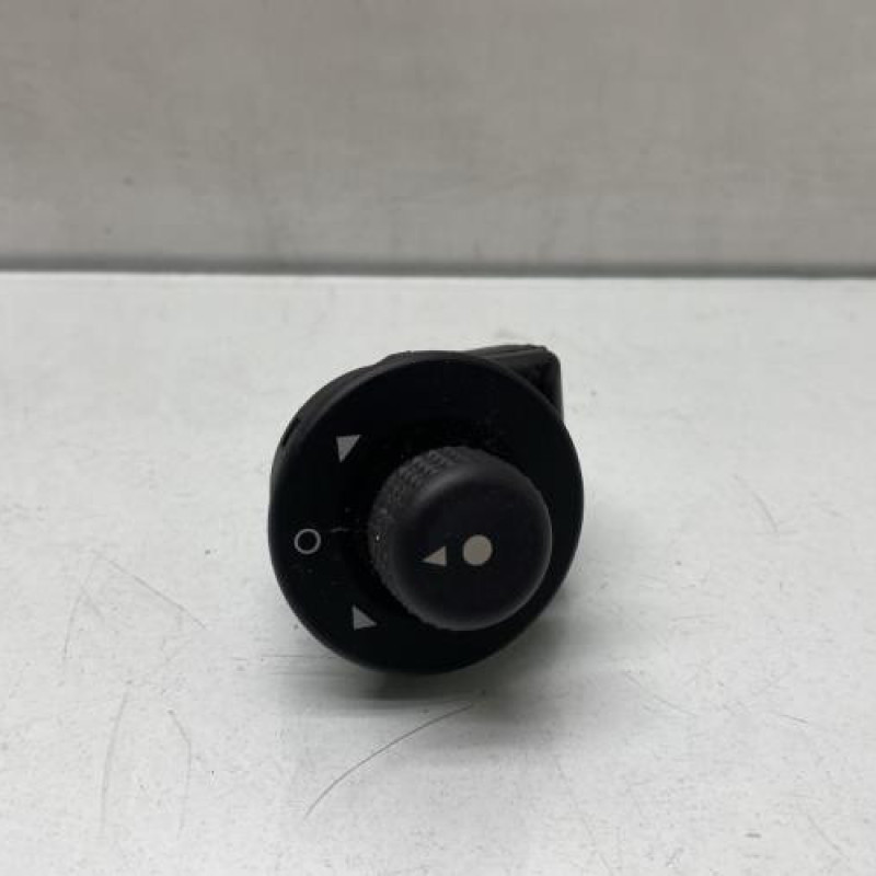 Commande retroviseurs CITROEN BERLINGO 2 Photo n°1