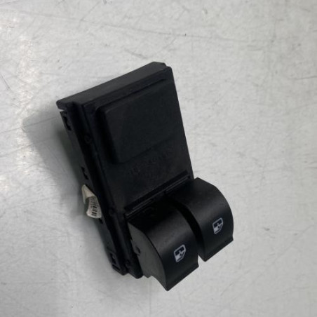 Interrupteur de leve vitre avant gauche FIAT GRANDE PUNTO Photo n°1