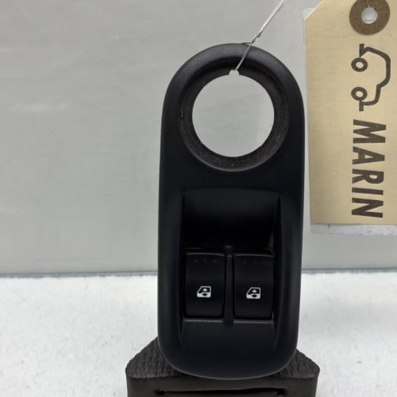 Interrupteur de leve vitre avant gauche RENAULT TRAFIC 2 Photo n°1