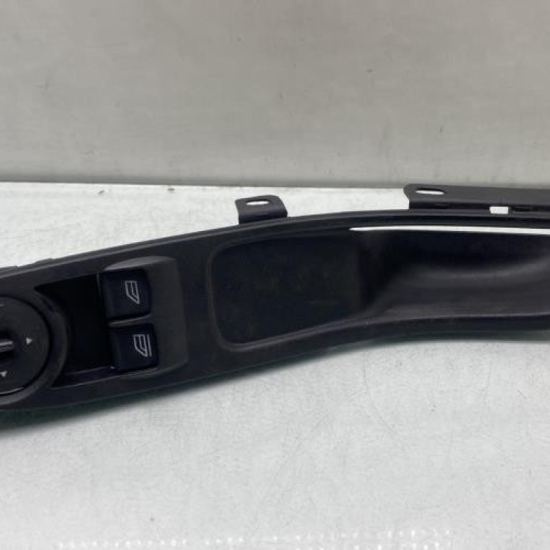 Interrupteur de leve vitre avant gauche FORD FOCUS 3 Photo n°1