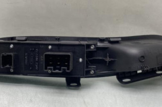 Interrupteur de leve vitre avant gauche FORD FOCUS 3