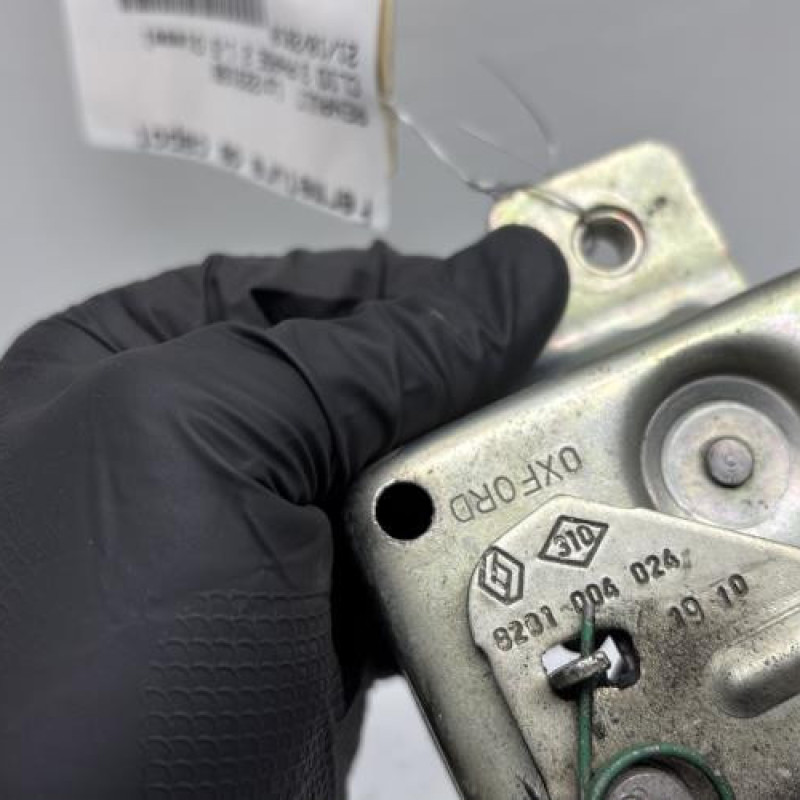 Fermeture de capot RENAULT CLIO 3 Photo n°2