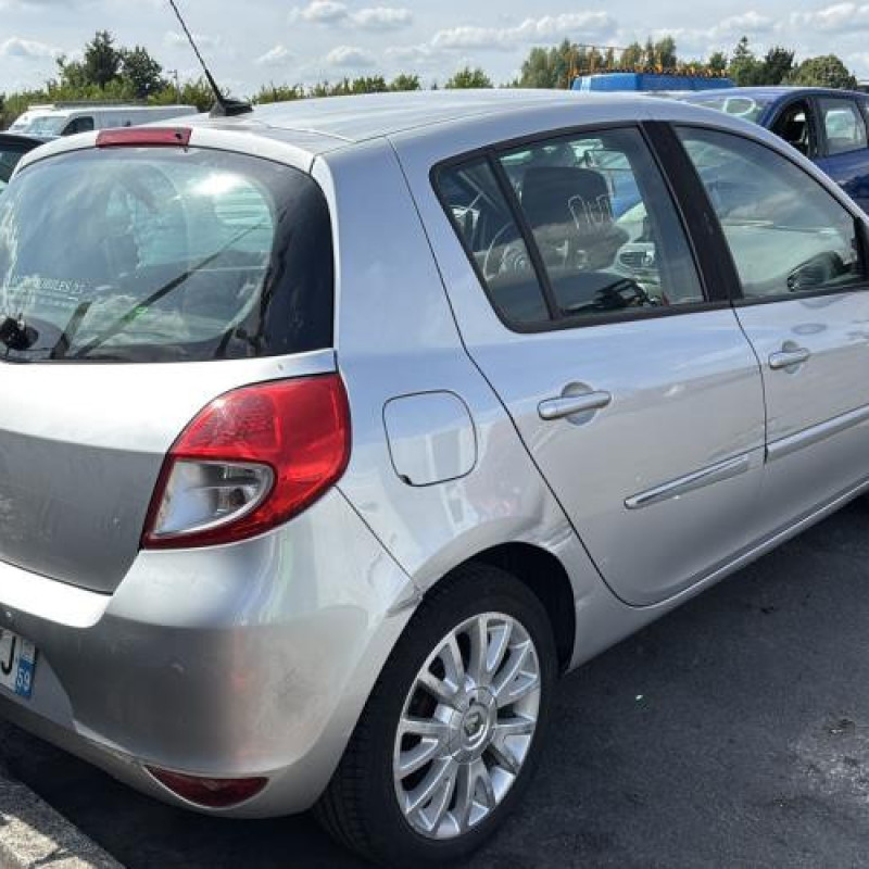 Fermeture de capot RENAULT CLIO 3 Photo n°6