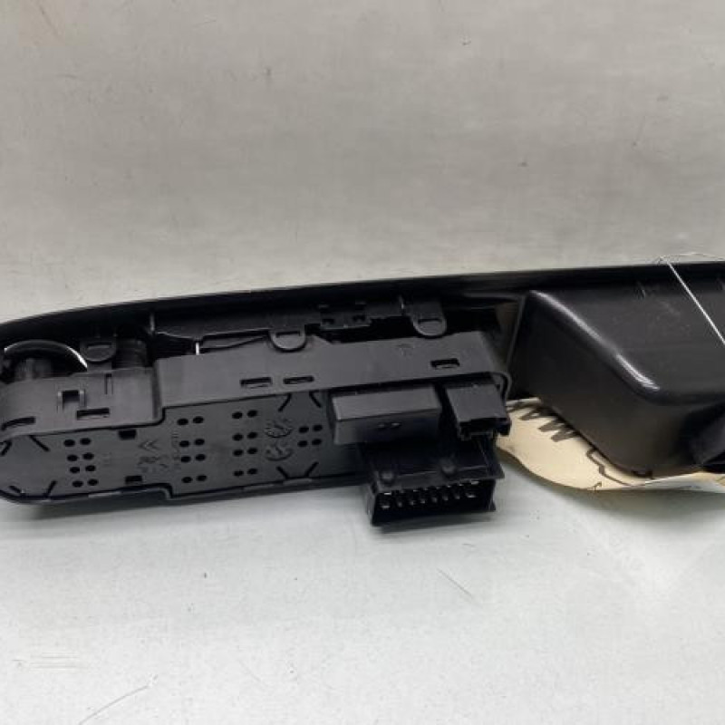 Interrupteur de leve vitre avant gauche CITROEN DS3 Photo n°3