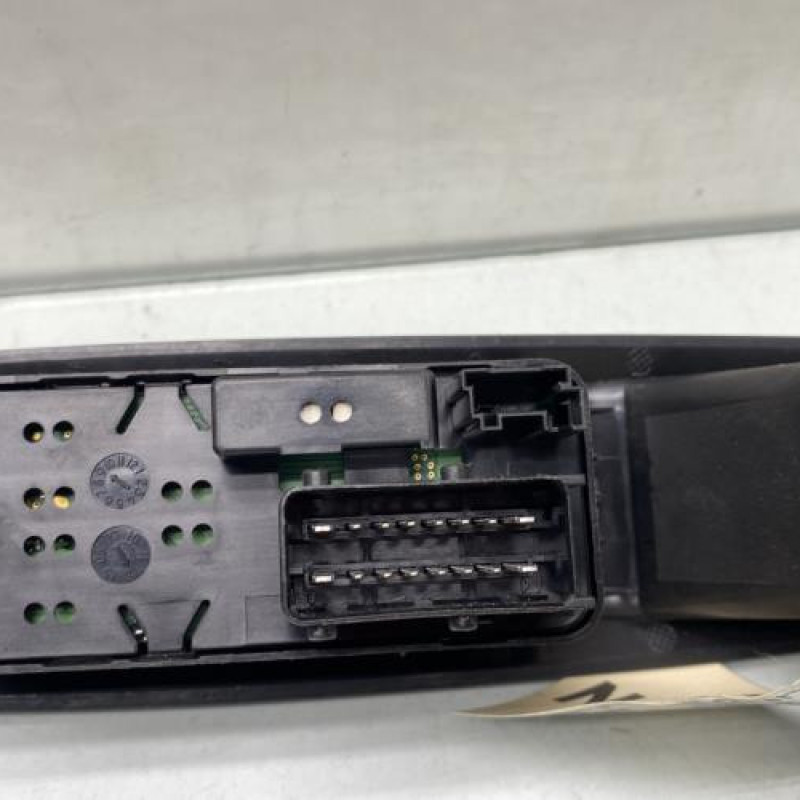 Interrupteur de leve vitre avant gauche CITROEN DS3 Photo n°4