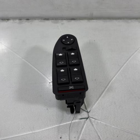 Interrupteur de leve vitre avant gauche BMW SERIE 5 E39 Photo n°1