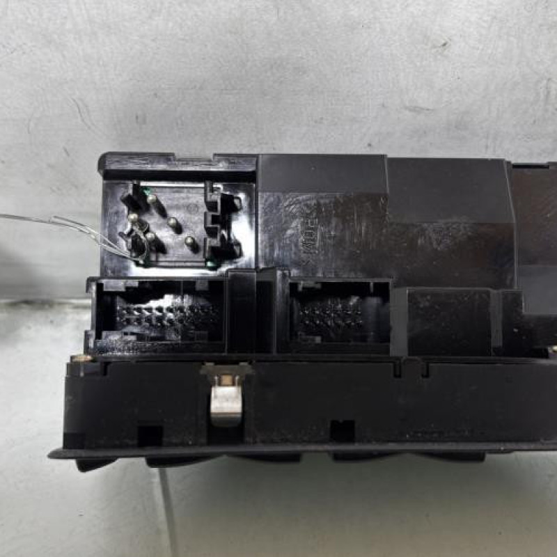 Interrupteur de leve vitre avant gauche BMW SERIE 5 E39 Photo n°4