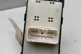 Interrupteur de leve vitre avant gauche KIA RIO 3