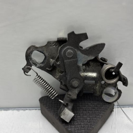 Fermeture de capot PEUGEOT 208 1 Photo n°1