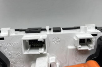 Commande chauffage PEUGEOT 208 1