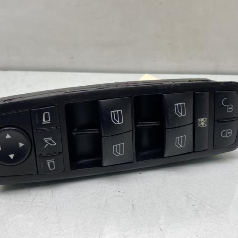 Interrupteur de leve vitre avant gauche MERCEDES CLASSE B 245 Photo n°1