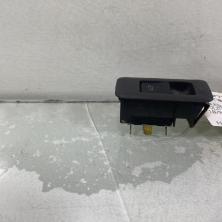 Interrupteur de leve vitre avant droit VOLKSWAGEN POLO 3