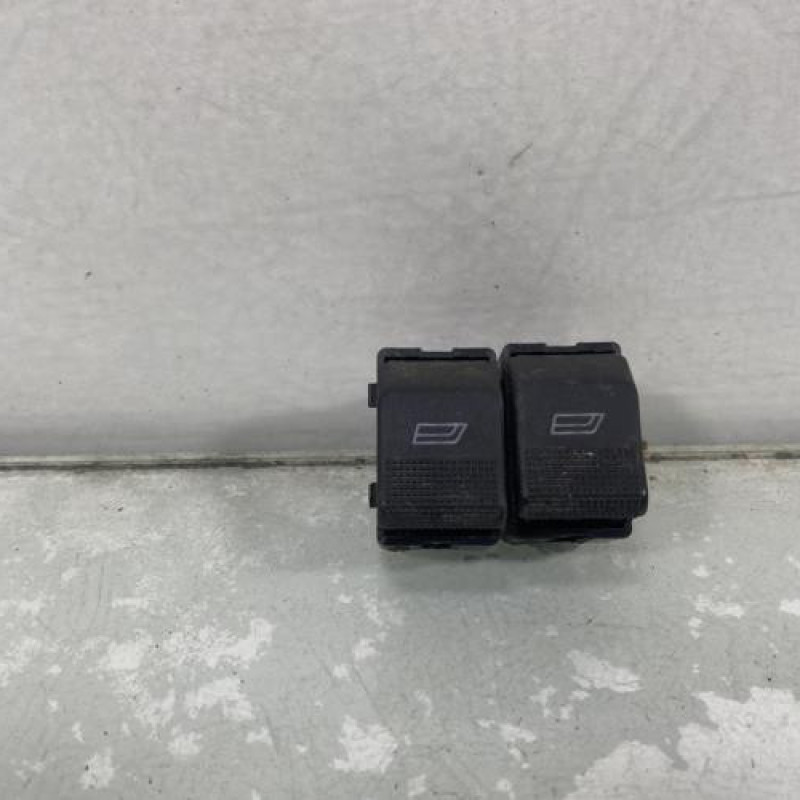 Interrupteur de leve vitre avant gauche VOLKSWAGEN POLO 3 Photo n°3