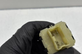 Interrupteur de leve vitre avant gauche RENAULT CAPTUR 1