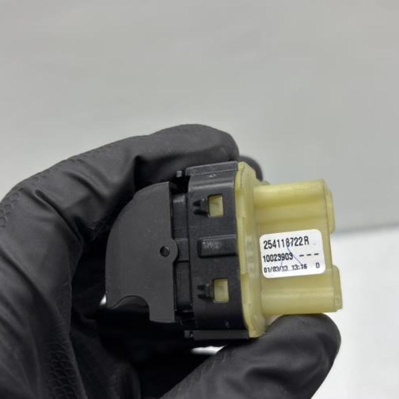 Interrupteur de leve vitre avant gauche RENAULT CAPTUR 1 Photo n°4