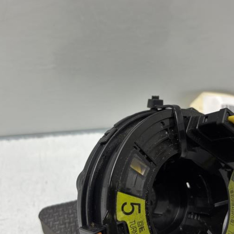 Contacteur tournant TOYOTA YARIS 1 Photo n°4