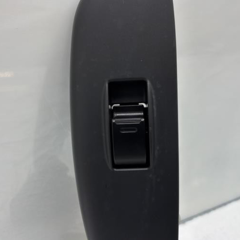 Interrupteur de leve vitre avant droit TOYOTA YARIS 1 Photo n°2