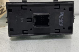 Interrupteur de leve vitre avant gauche OPEL ASTRA K