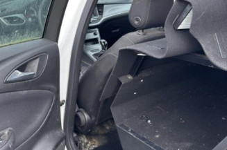 Interrupteur de leve vitre avant gauche OPEL ASTRA K