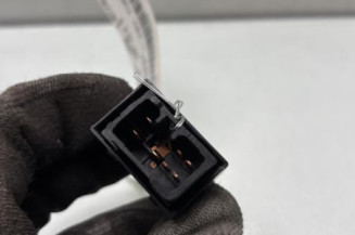 Interrupteur de leve vitre avant droit HYUNDAI TUCSON 1