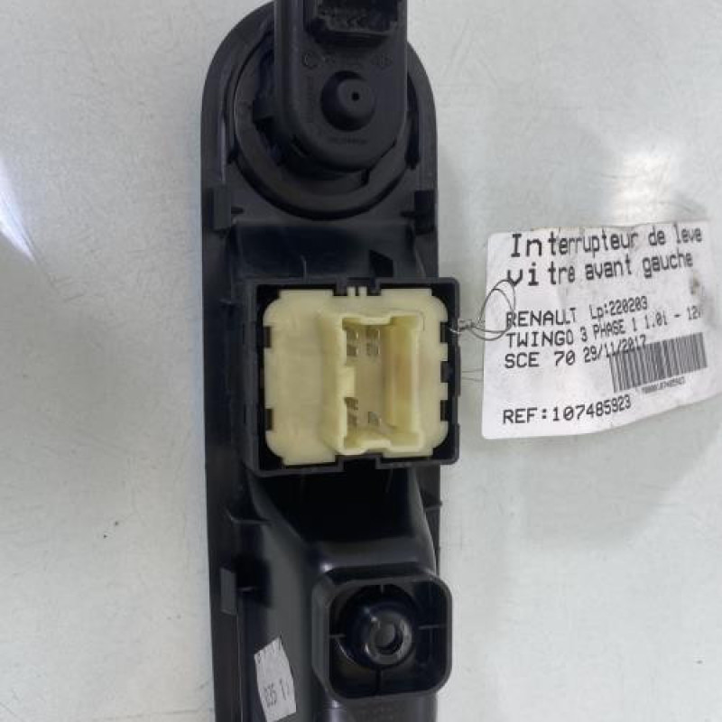 Interrupteur de leve vitre avant gauche RENAULT TWINGO 3 Photo n°2