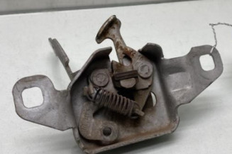 Fermeture de capot DACIA DUSTER 1 Photo n°1