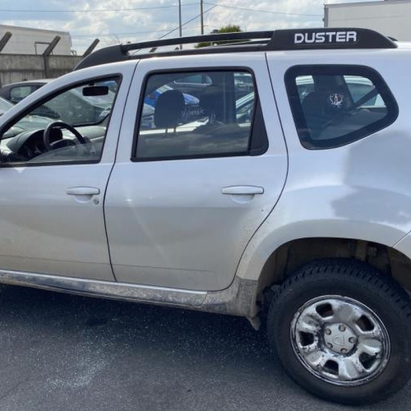 Fermeture de capot DACIA DUSTER 1 Photo n°9