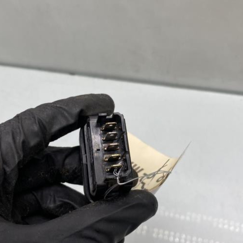 Interrupteur de leve vitre avant gauche DACIA DUSTER 1 Photo n°3