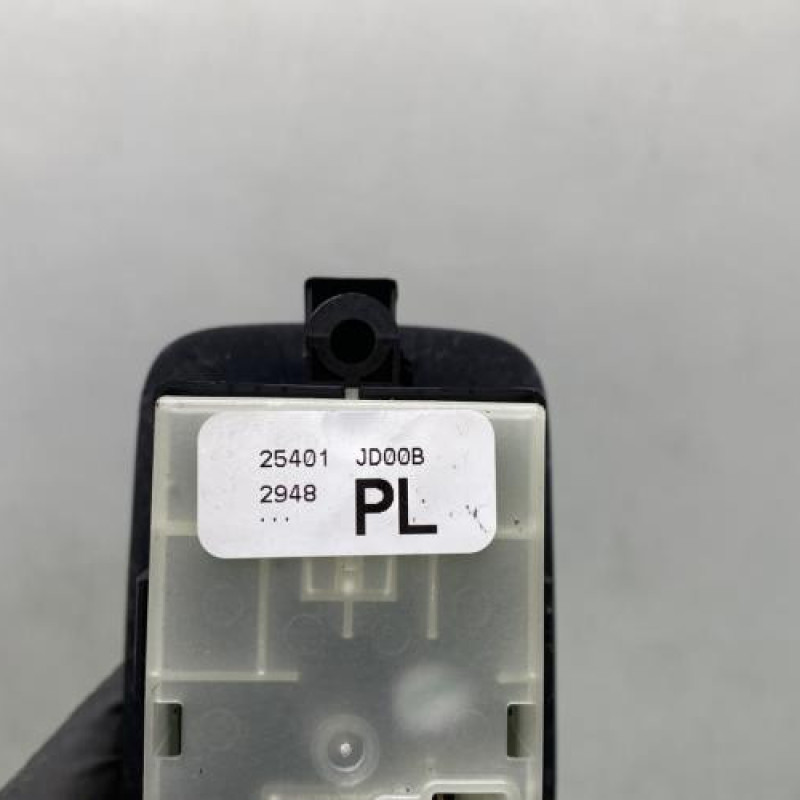 Interrupteur de leve vitre avant gauche NISSAN QASHQAI 1 Photo n°4